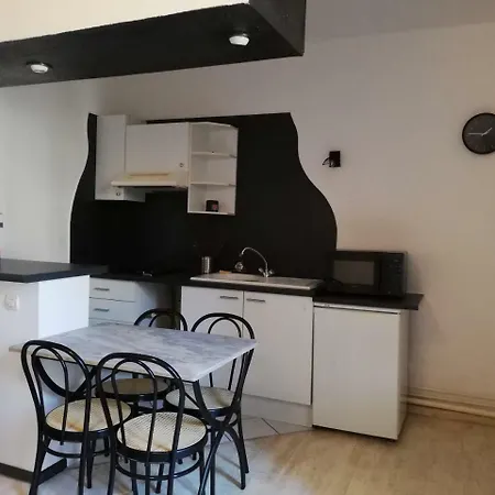 Rez-de-chaussee, Au Calme, Sur Cour Apartmán *